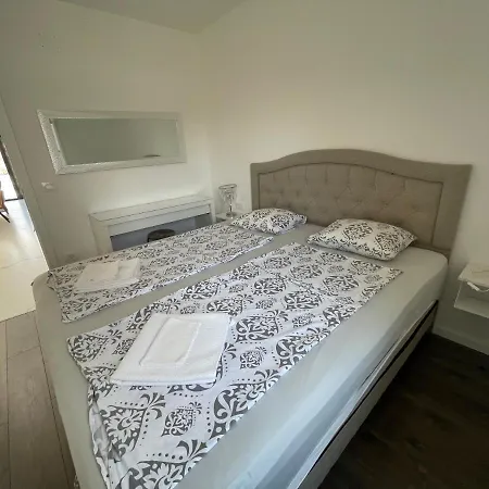 Softic Azra Apartmán *
