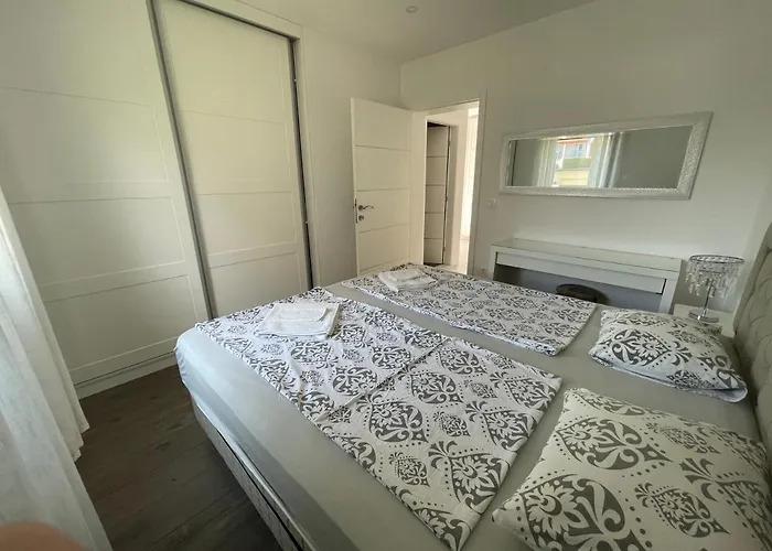 Softic Azra Apartament *